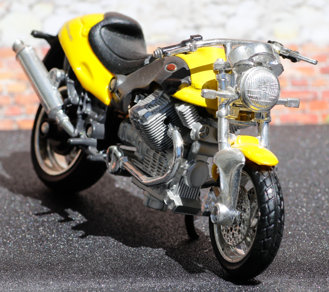 Maisto Moto Guzzi Centauro